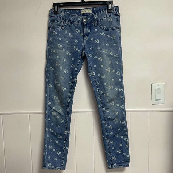 Free People Ditsy Floral Skinny crop Jeans - Picture 3 of 5